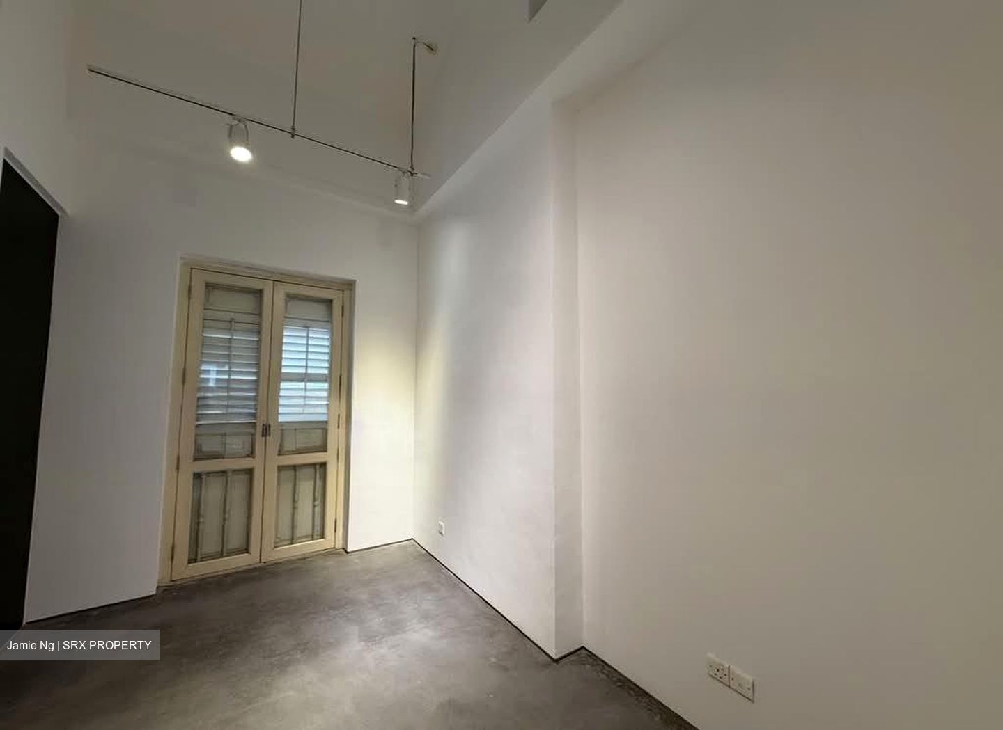 Mohamed Sultan Road (D9), Office #625425851